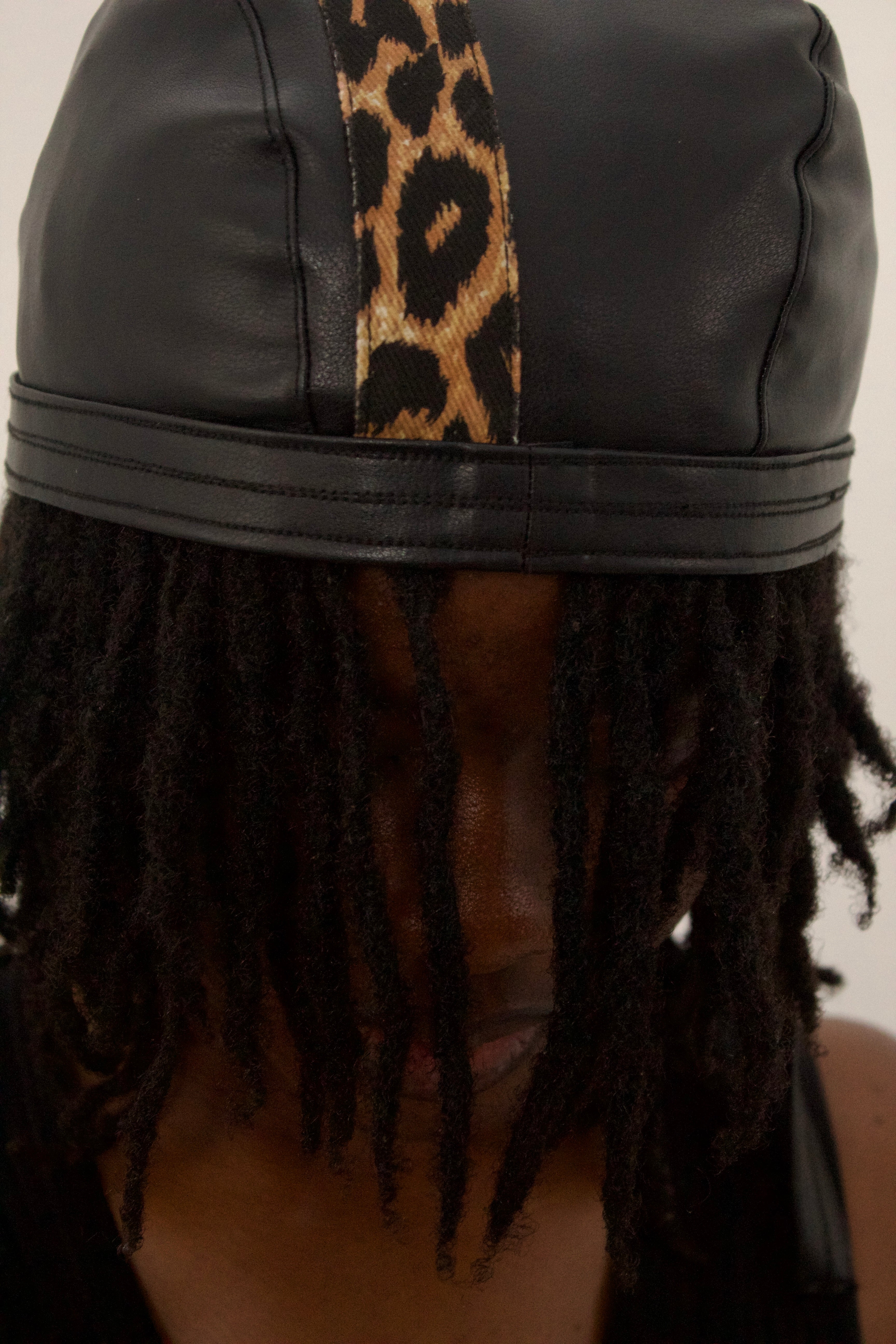 LEATHER HEAD COVER BLACK